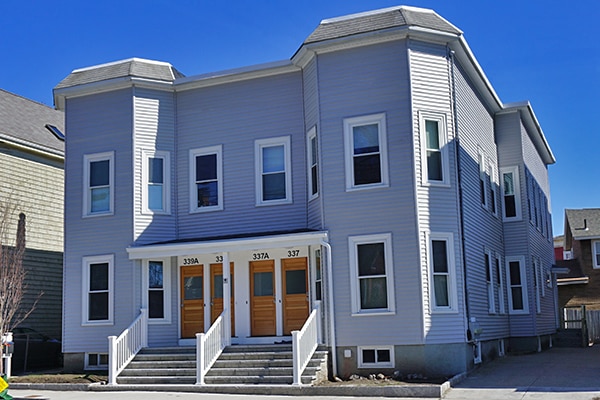 Building Photo - 337 Beacon St