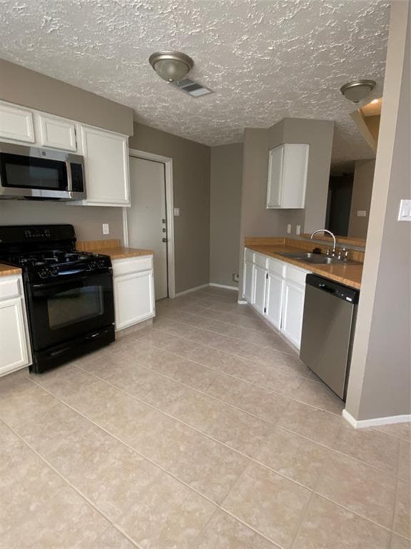 Building Photo - 410 Reseda Dr