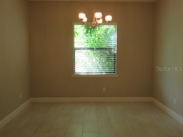 Building Photo - 5827 Title Row Dr