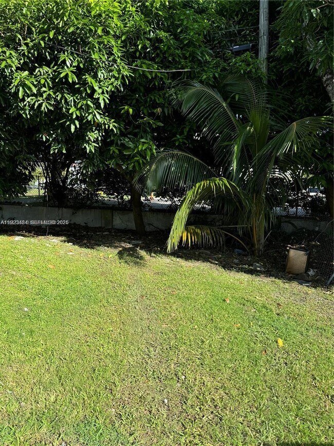 Building Photo - 1429 NE 118th Terrace