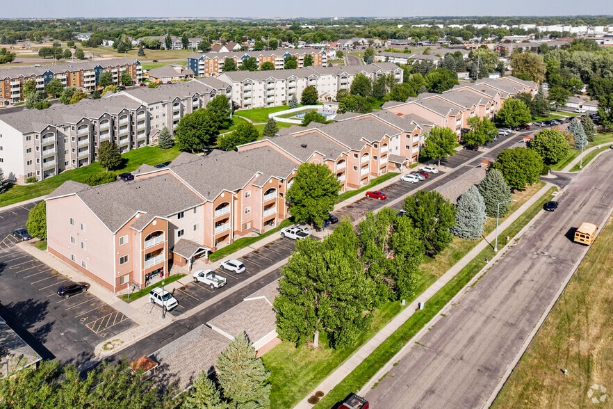 Aerial Photo - Steeplechase Apartments