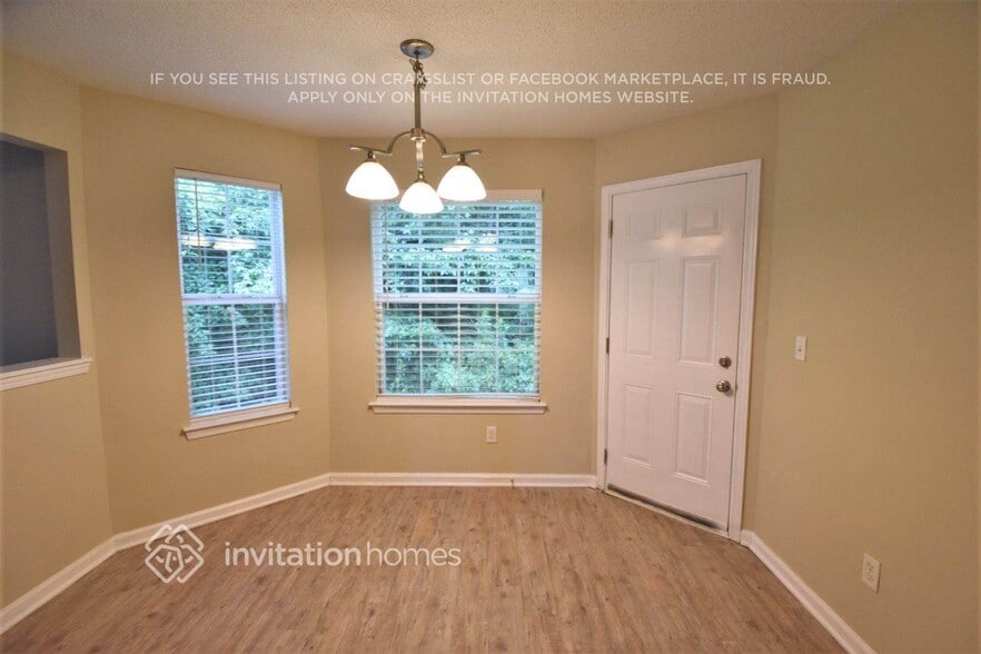 Building Photo - 6864 Foxfire Pl
