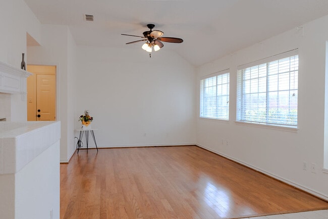 Building Photo - 7305 Netherlands Ln