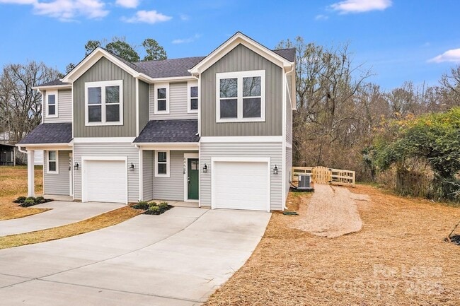 Building Photo - 645 Brookwood St