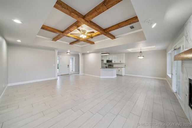 Building Photo - 7922 N 125th E Ave