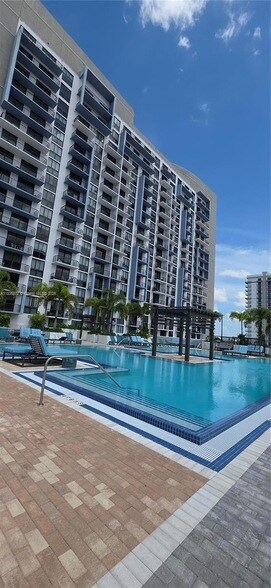 Building Photo - 5350 NW 84th Ave