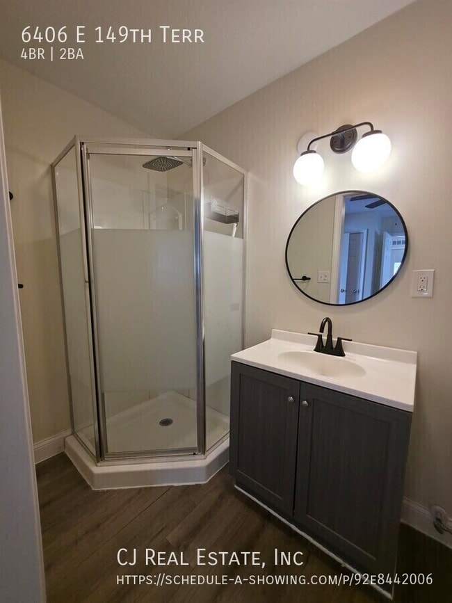 Building Photo - 6406 E 149 Terrace