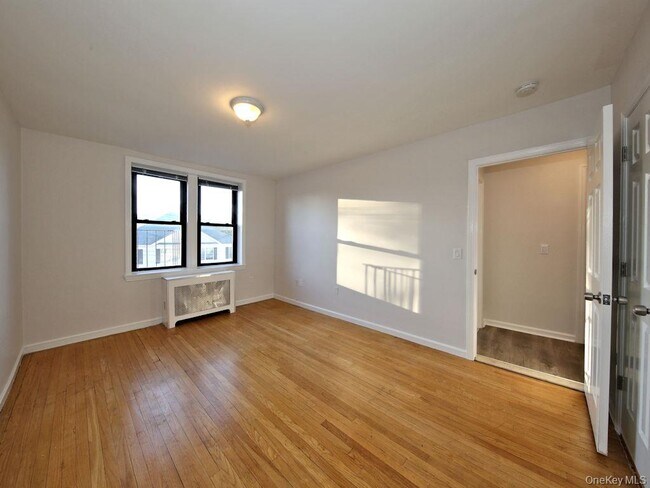 Building Photo - 110 Bradford St