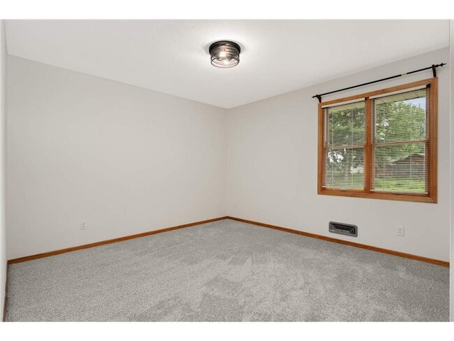 Building Photo - 14682 Dominica Ct