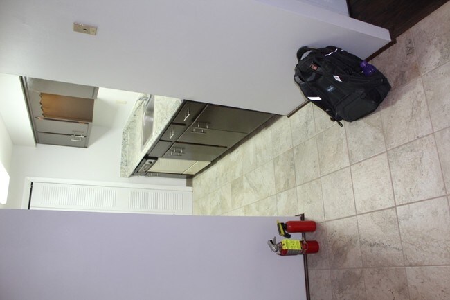 Building Photo - 200 Highland Ave