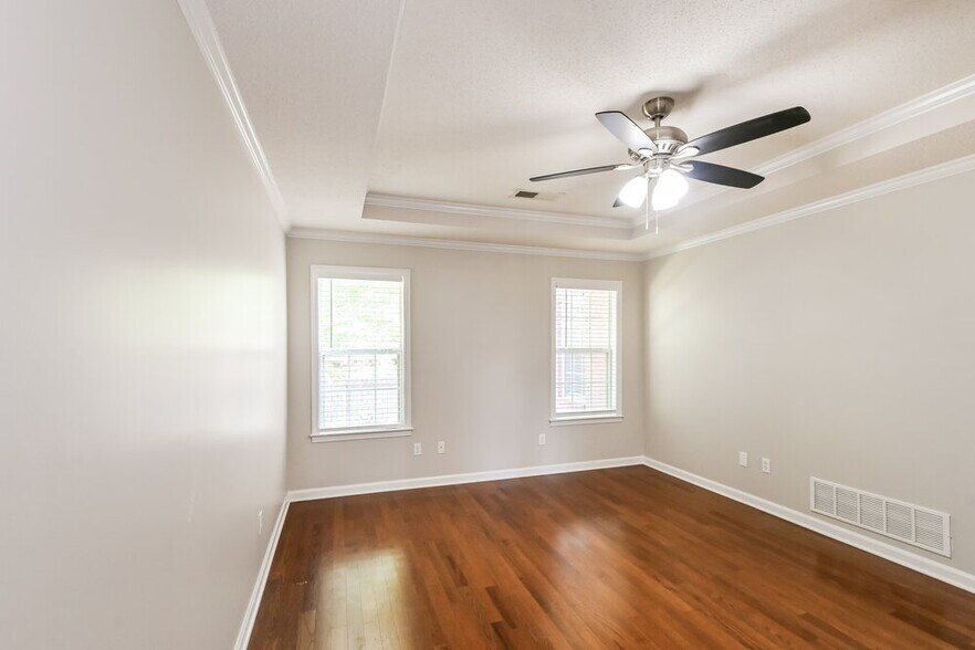 Building Photo - 70 Desoto Ave