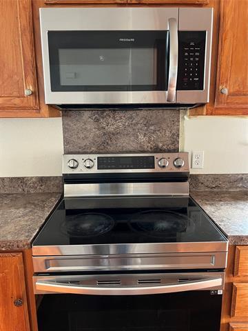 Building Photo - 914 Irma St