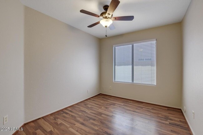 Building Photo - 7409 W Crest Ln