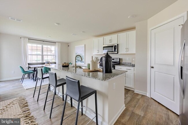 Building Photo - 171 Schyrock Dr