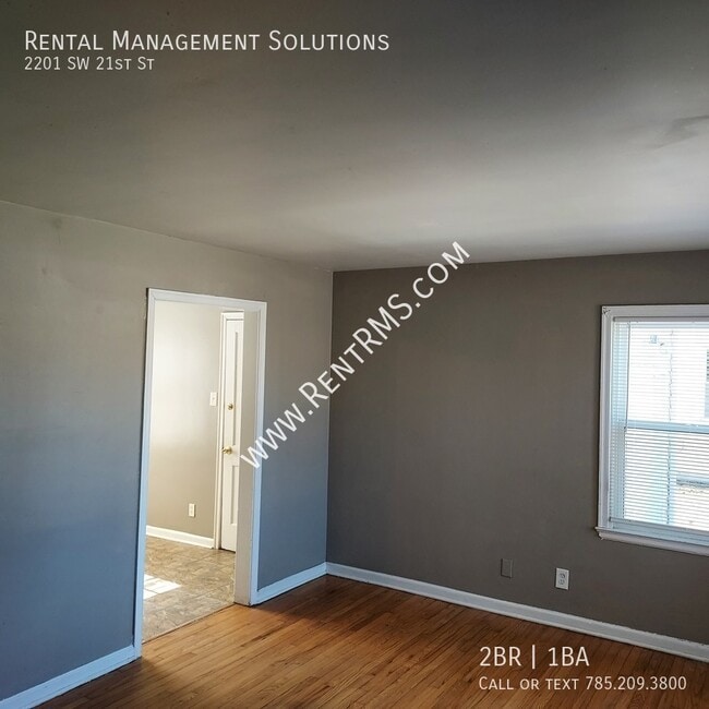 Building Photo - 2201 SW 21st St