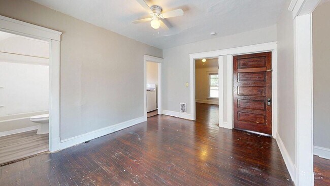 Building Photo - 3865 W 16th St