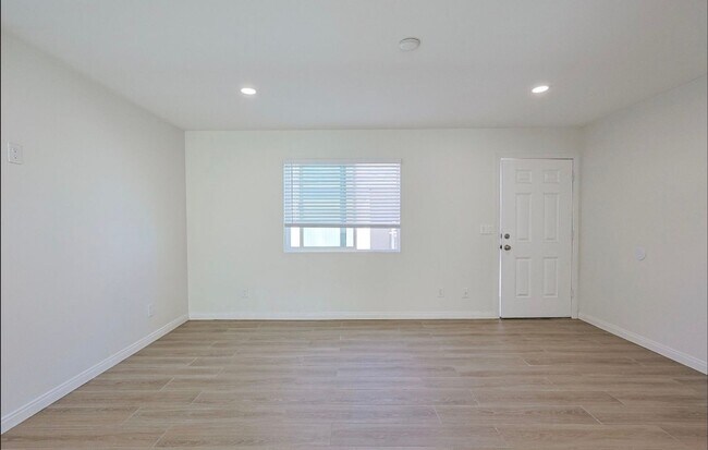 Building Photo - 143 Buccaneer Dr