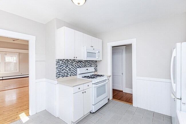 Building Photo - 1-3 Cassimere St