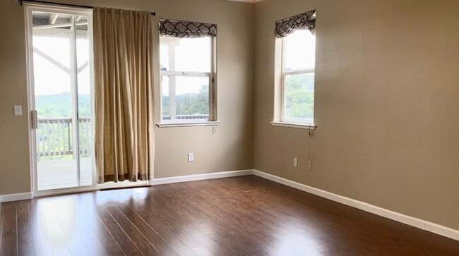 Building Photo - Gorgeous Views from the Morning Star Subdi...