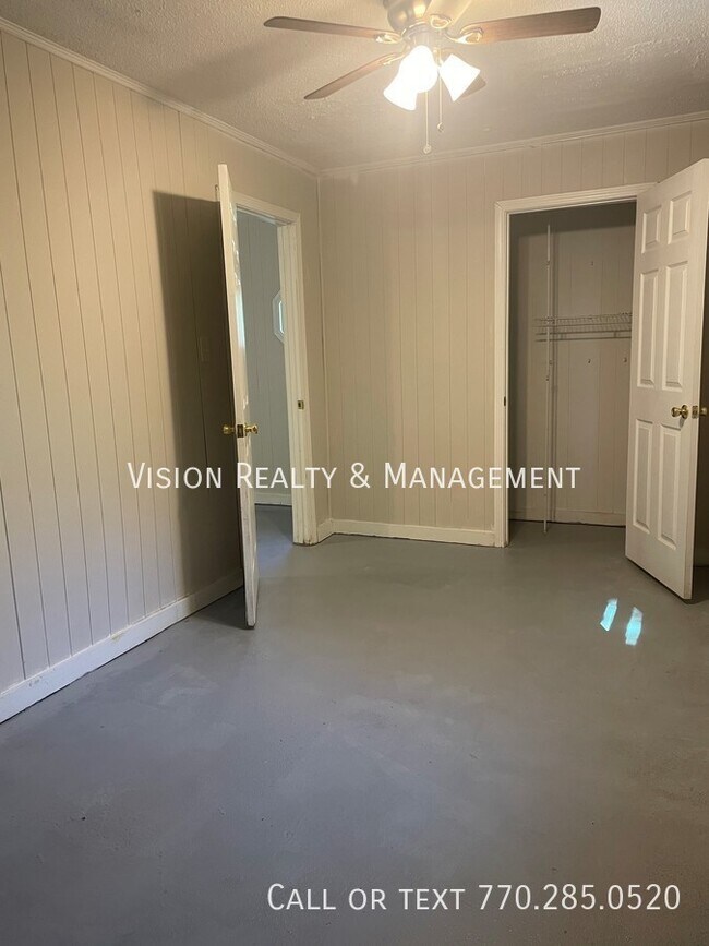 Building Photo - 474 Frashier Rd