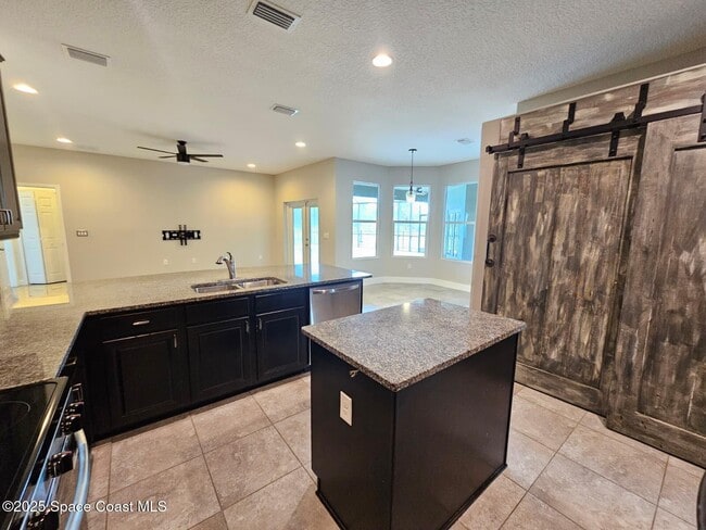 Building Photo - 3820 Watergrass St