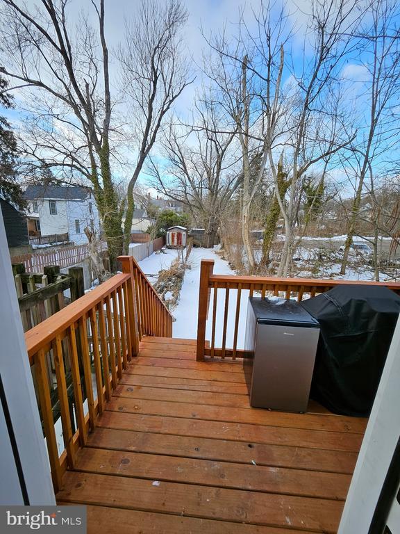 Building Photo - 209 Mill St