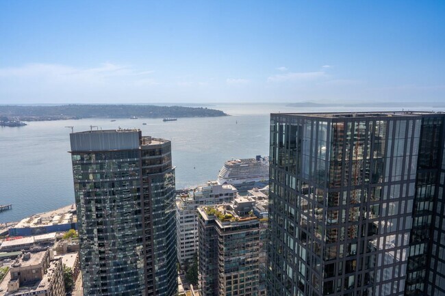 Building Photo - 2Bd/2Ba Seattle Condo