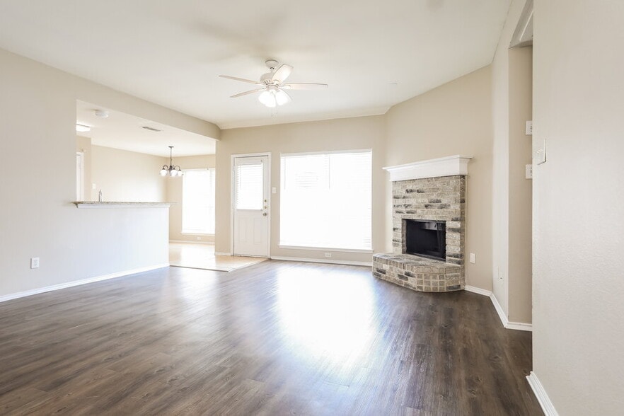 Building Photo - 1502 Killdee Ct
