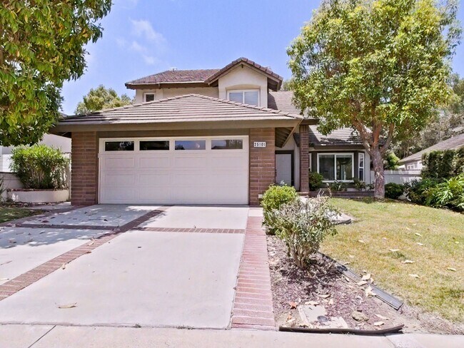 Primary Photo - Stunning Remodeled Home in Dana Woods – Co...