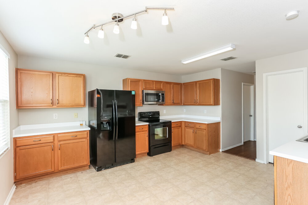 Building Photo - 1421 Krista Dr