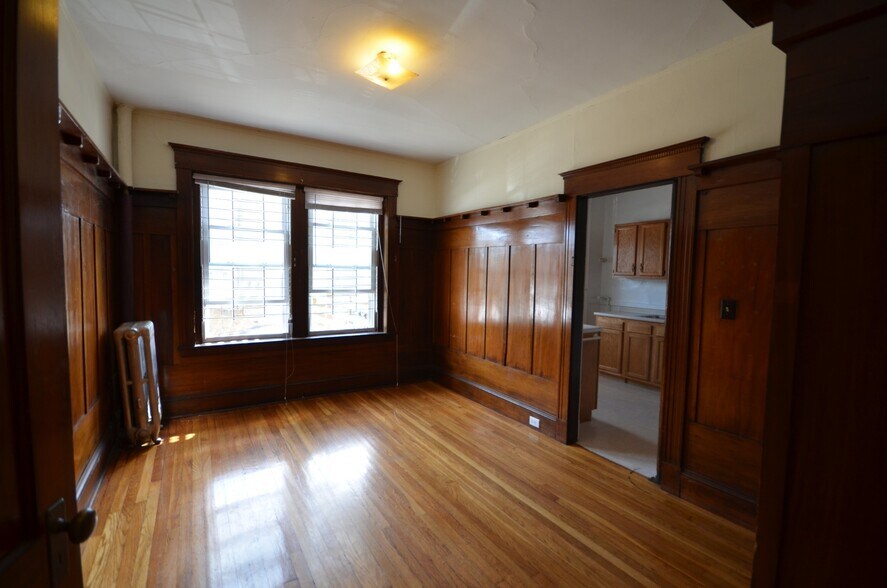 Building Photo - 116 Englewood Ave
