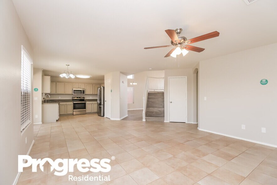 Building Photo - 1036 W Olive Ave