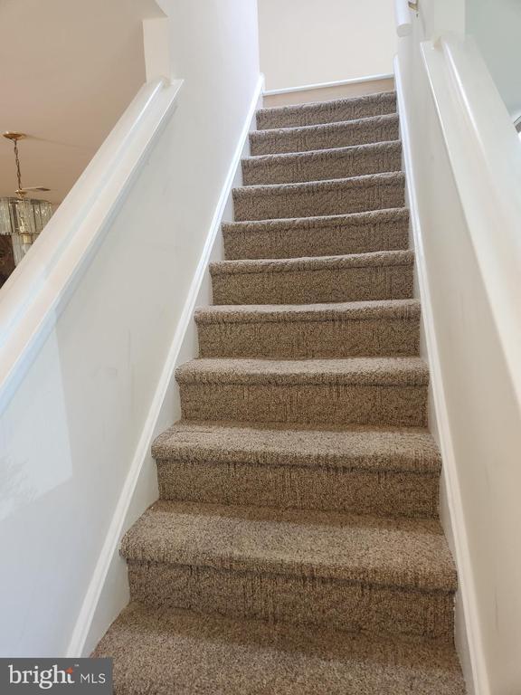 Building Photo - 10224 Dedaker St