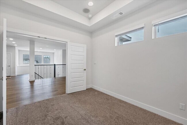 Building Photo - 1400 Mulberry Oak Ln