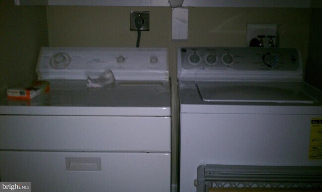 Building Photo - 4509 Harling Ln
