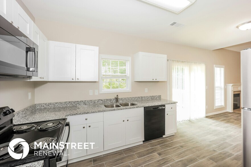 Building Photo - 99 Susie Pl