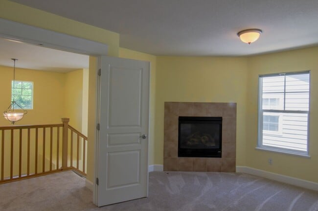 Building Photo - Prime Central Park 5bed/4ba
