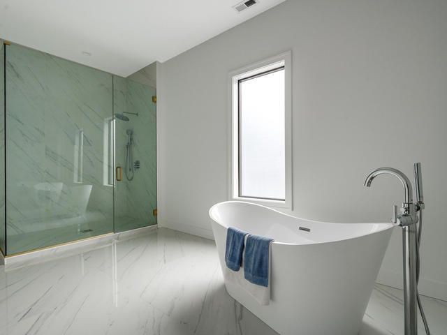 Building Photo - 4840 S Dorchester Ave