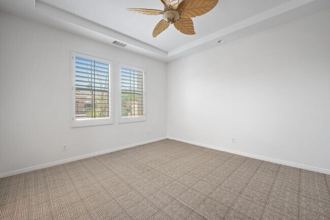Building Photo - 124 Tesori Dr