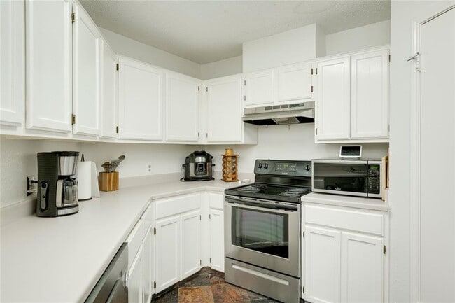 Building Photo - 1211 Gingerlily Cove