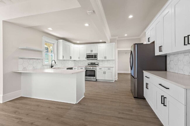 Primary Photo - Amazing home in Phoebus