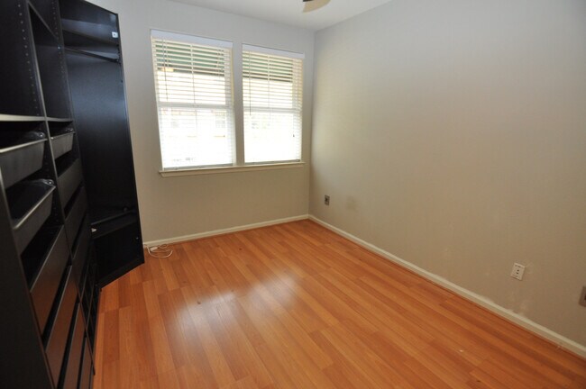 Building Photo - 1390 Saddle Rack St