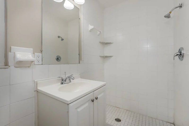 Building Photo - 112 Circle Hill Dr