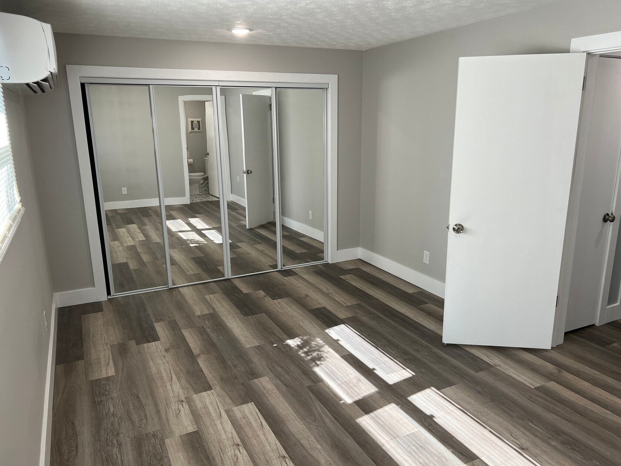 Bedroom - 3295 Trumbull Ave