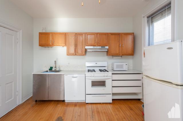 Building Photo - 1 bedroom in Chicago IL 60608