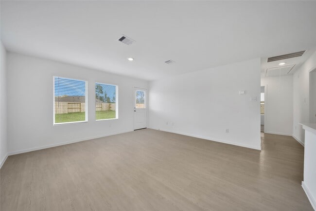 Building Photo - 16510 Ithaca Pheasant Dr