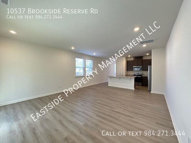 Building Photo - 10537 Brookside Reserve Rd