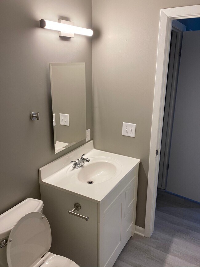 Building Photo - 2601 N 47th St