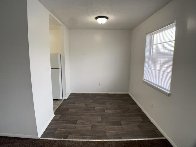 Building Photo - 6510 Hackel Dr