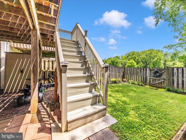 Building Photo - 9326 Taverney Terrace